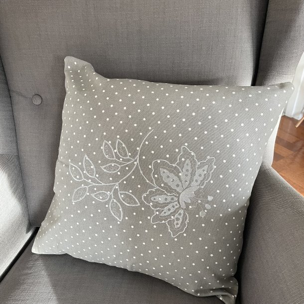 Prikket pudebetr�k m. blomst 