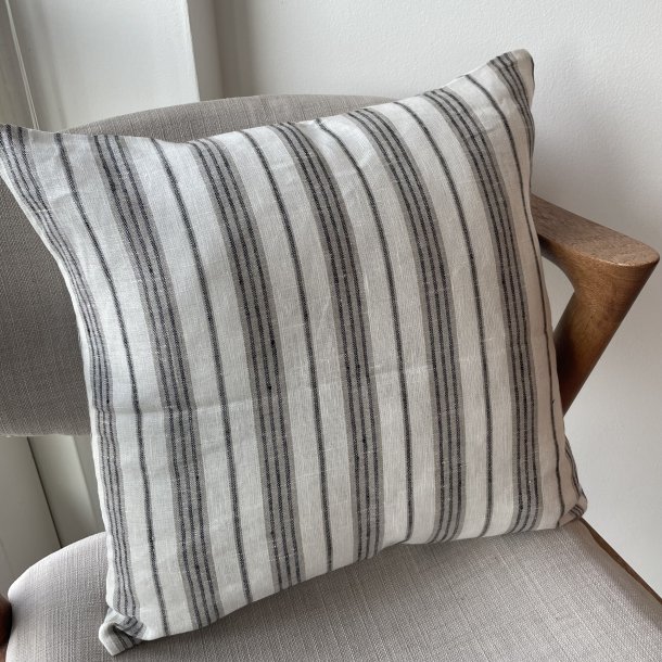 Stribet h�rpudebetr�k beige/sort 