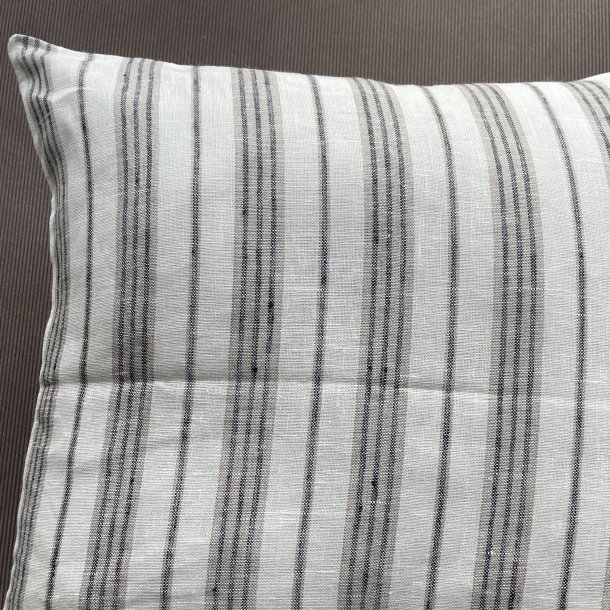 Stribet h�rpudebetr�k beige/sort 