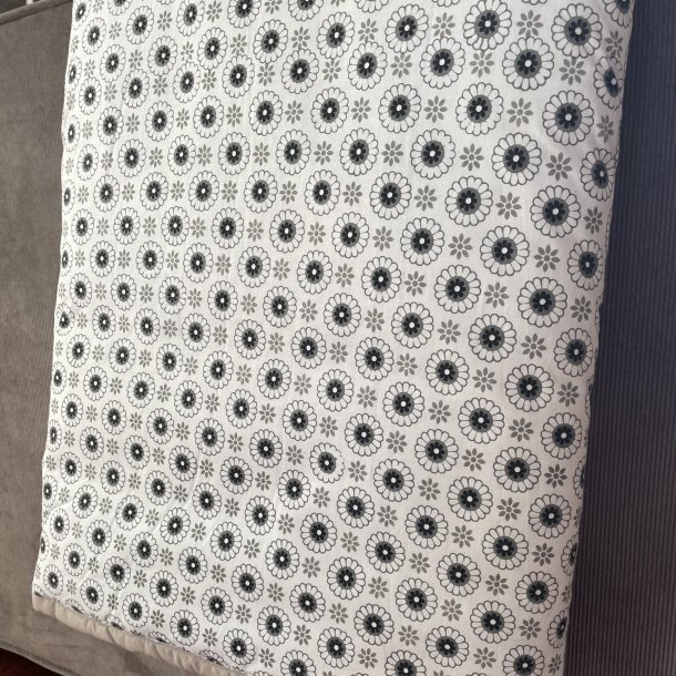 Quilted t�ppe m. prikker &amp; blomster 