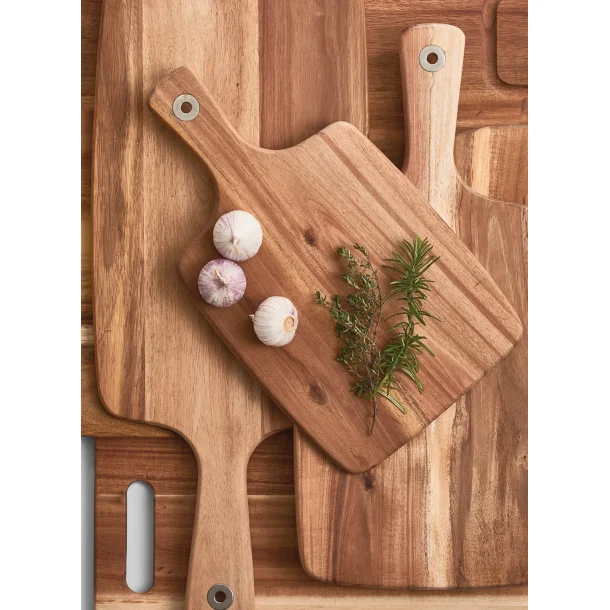 Sk�rebr�t med h�ndtag i akacietr� 