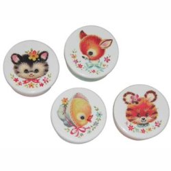 Sm runde plast boxe med lg 