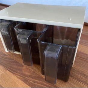 Opbevaring til kkkenet - plast 